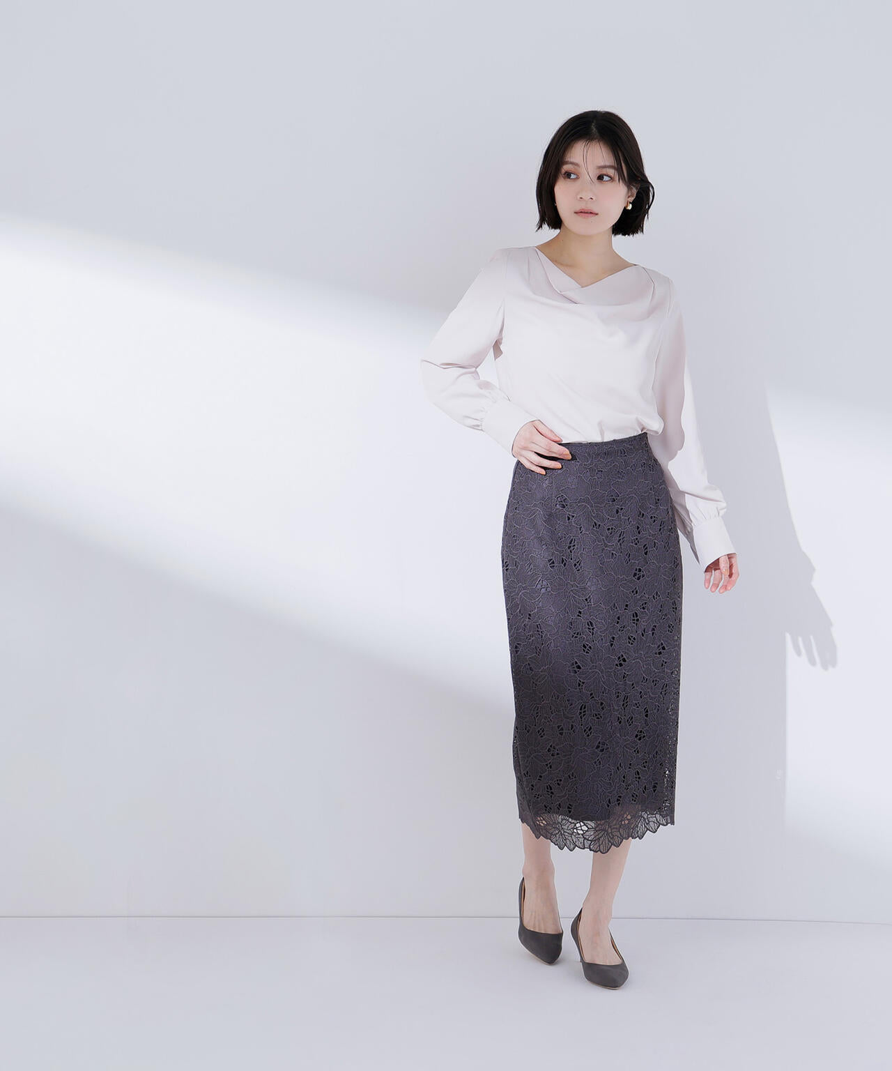 フラワーレースタイトスカート