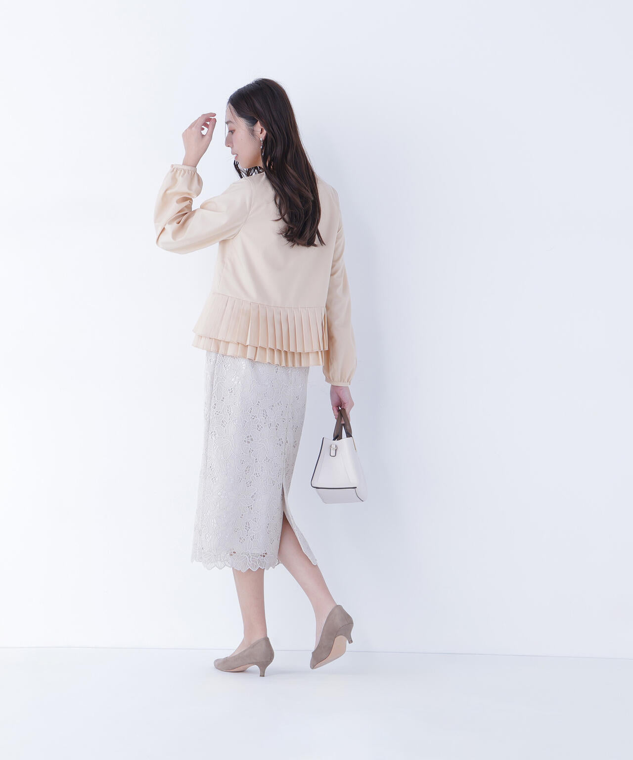 フラワーレースタイトスカート