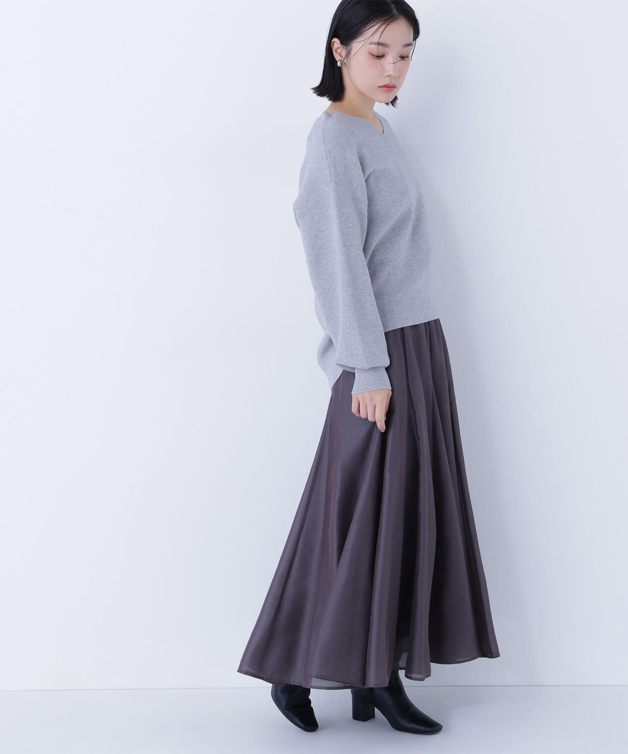 シャイニーシアーボイルスカート