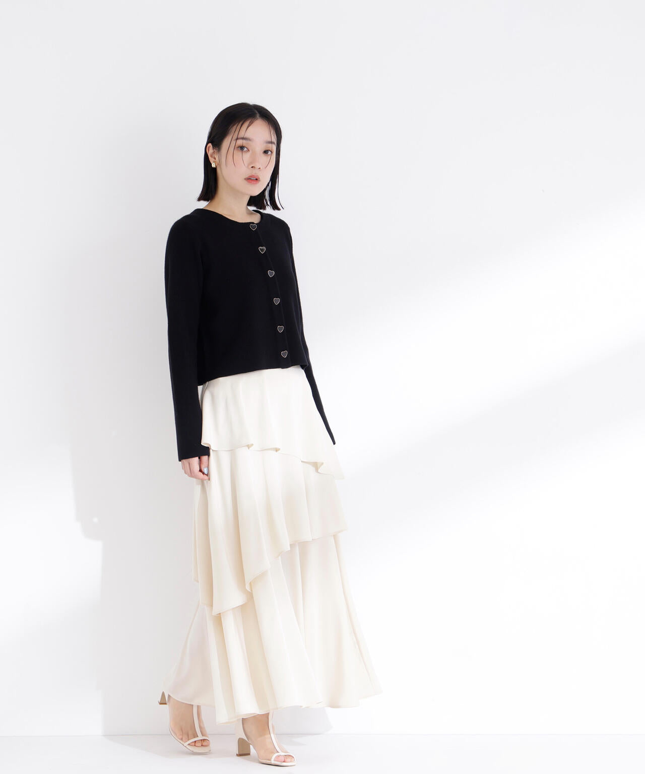 アシンメトリーティアードスカート