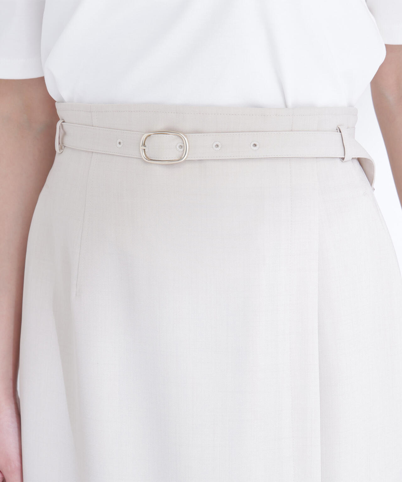 ベルテッドナロースカート