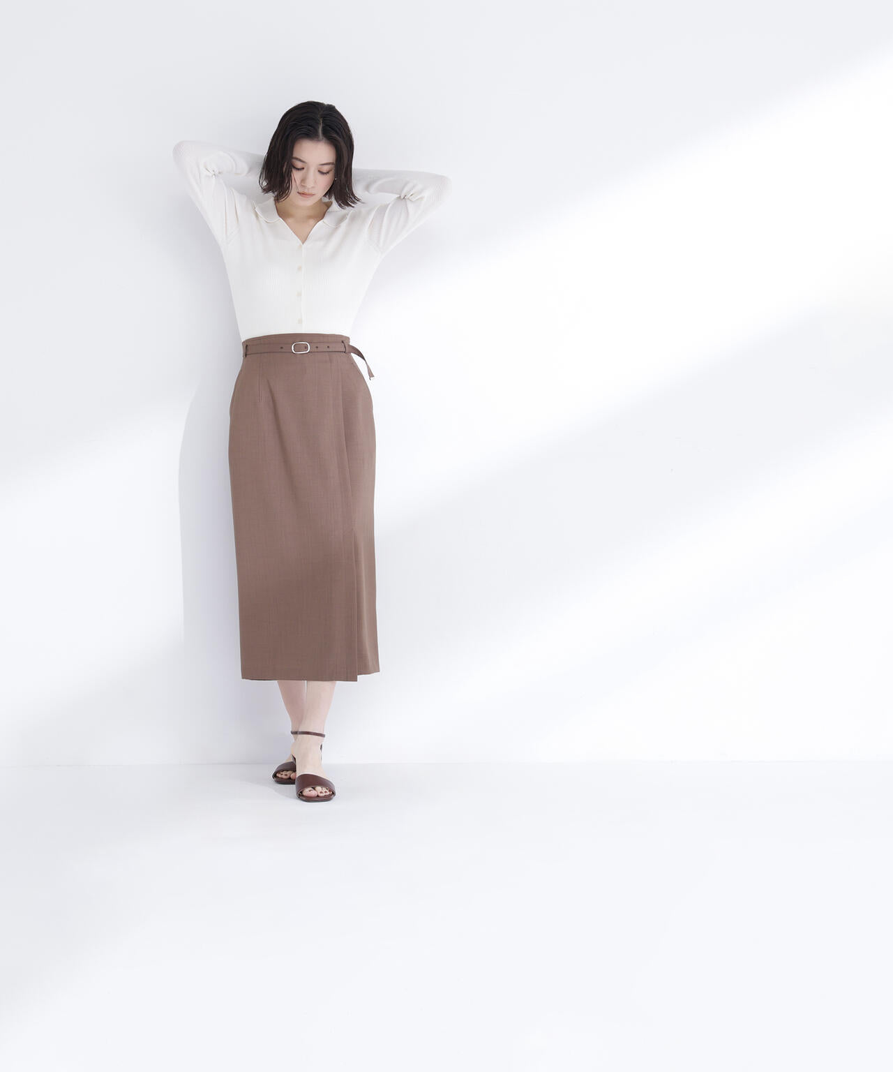 ベルテッドナロースカート