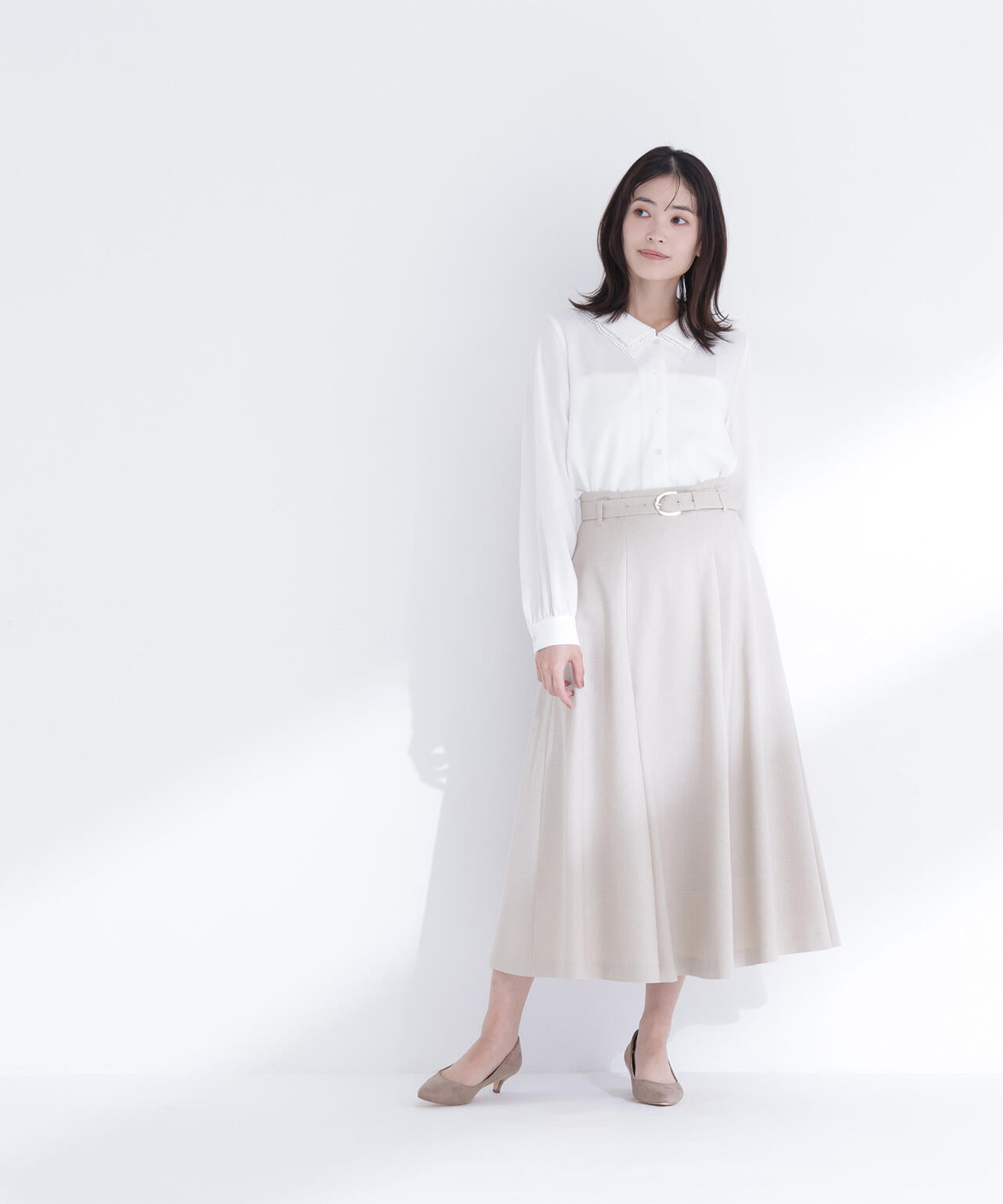 メタルバックルフレアスカート