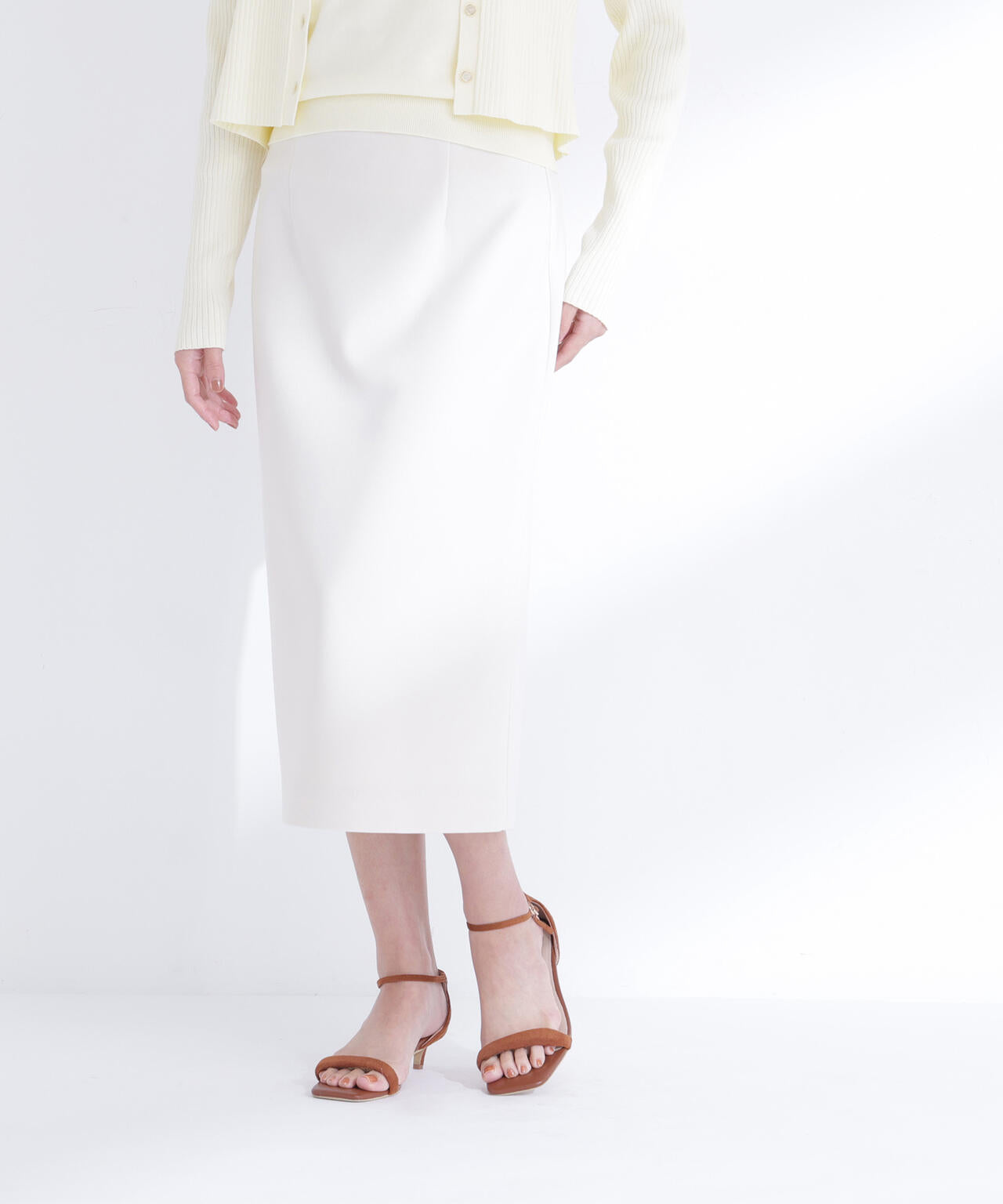 ペンシルラインスカート