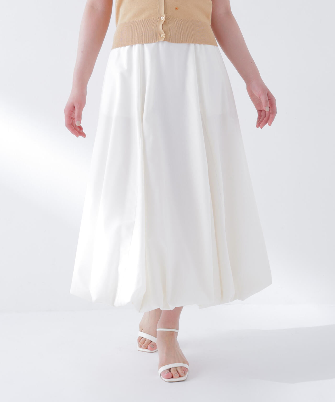 美品！ Originals バルーンスカート ホワイト　Mサイズ Oggi.jp掲載＞マチバルーンスカート | NATURAL BEAUTY BASIC