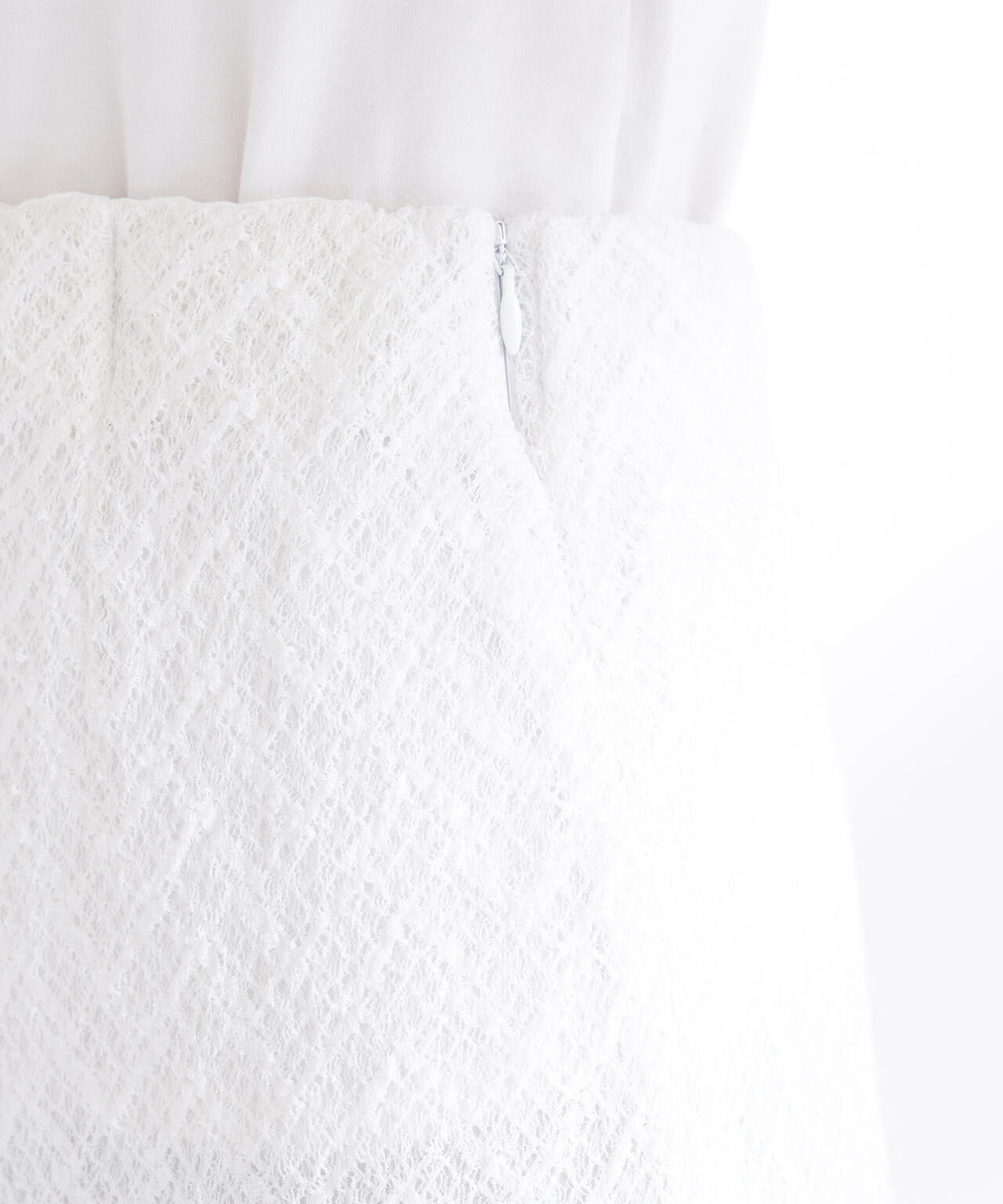 レースナロースカート