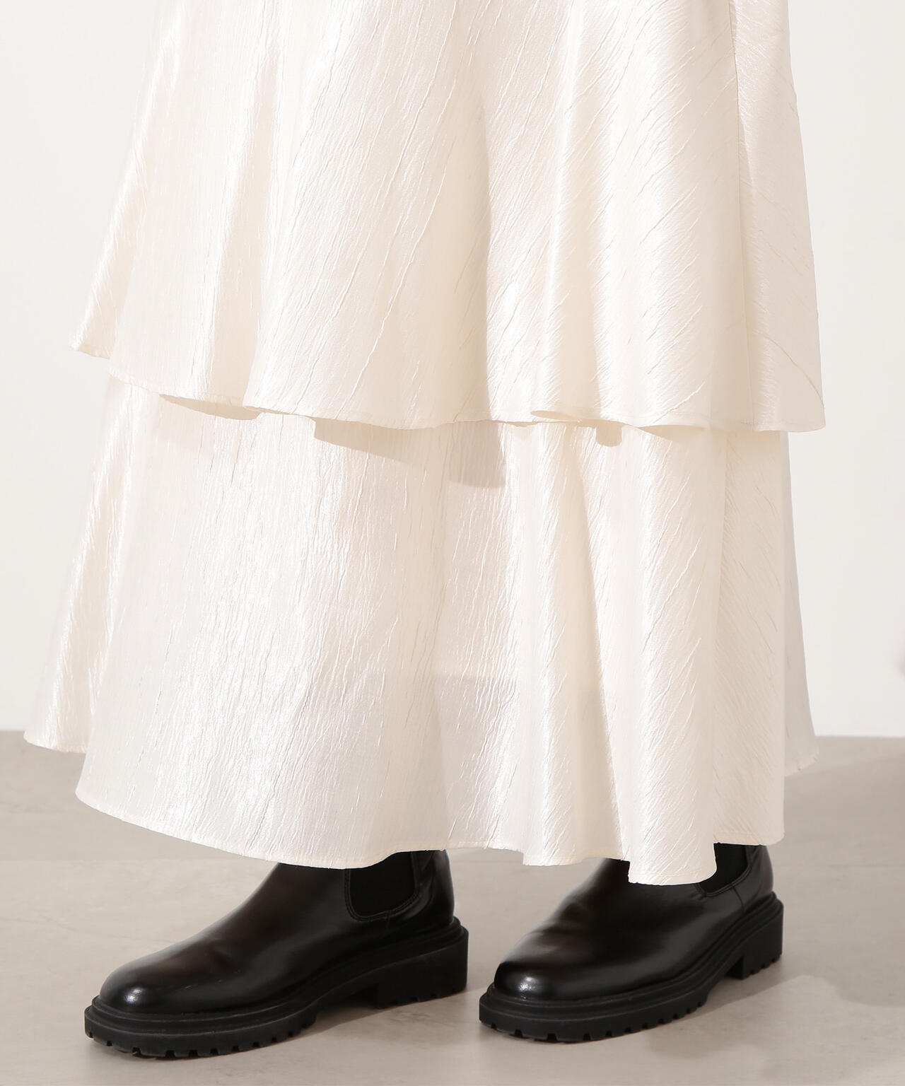 シャイニーティアードスカート