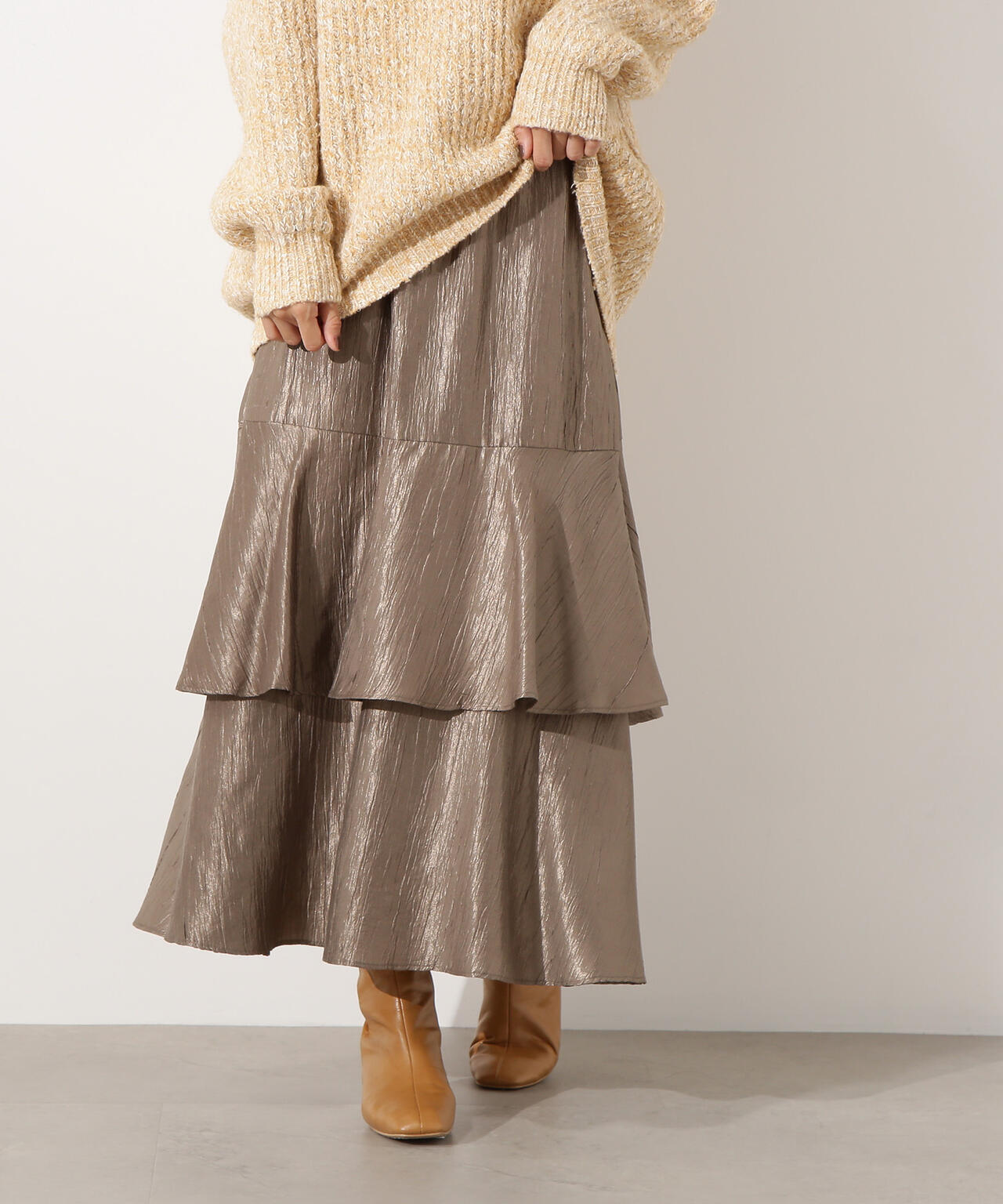 シャイニーティアードスカート