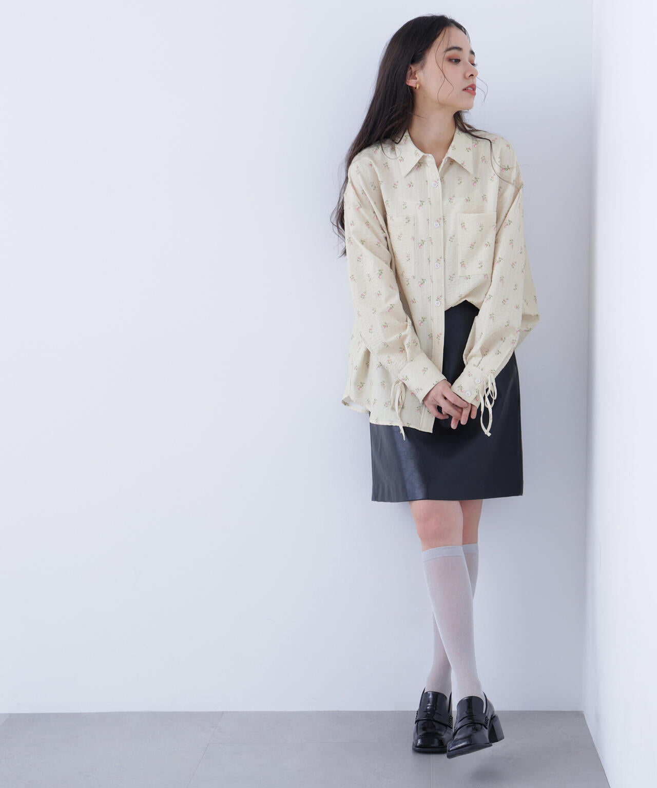 フェイクレザーミニスカート