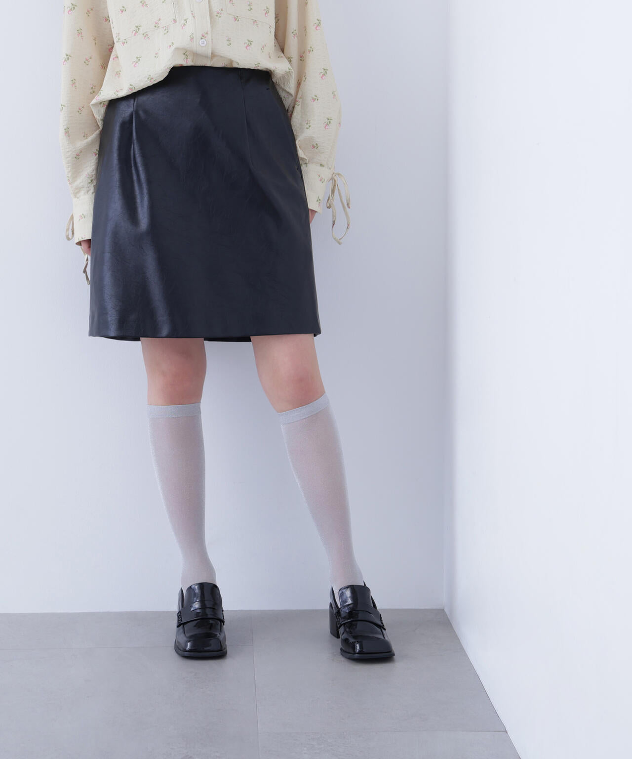 フェイクレザーミニスカート
