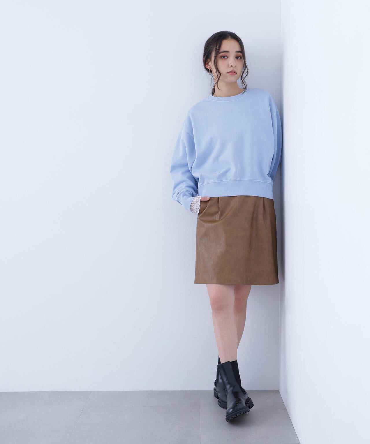 フェイクレザーミニスカート