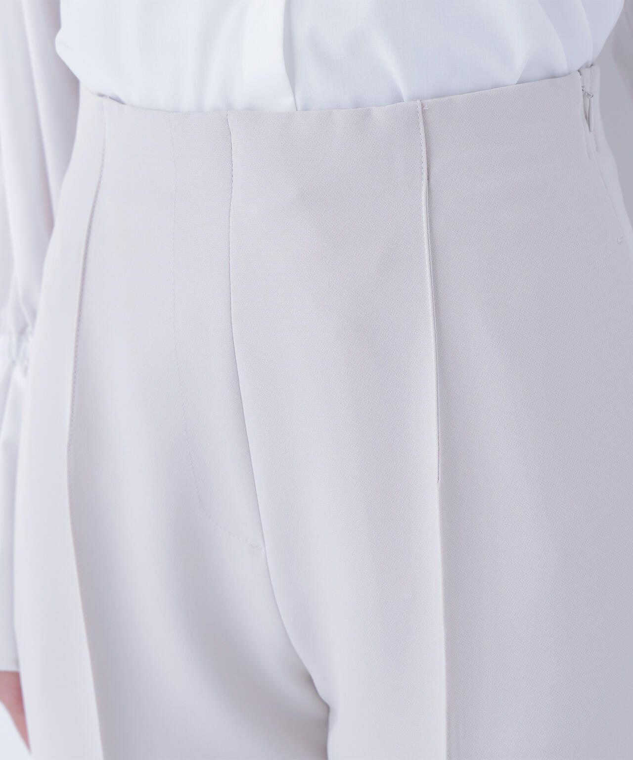 フロントボタンペプラムジレ SETUP テーパードパンツ