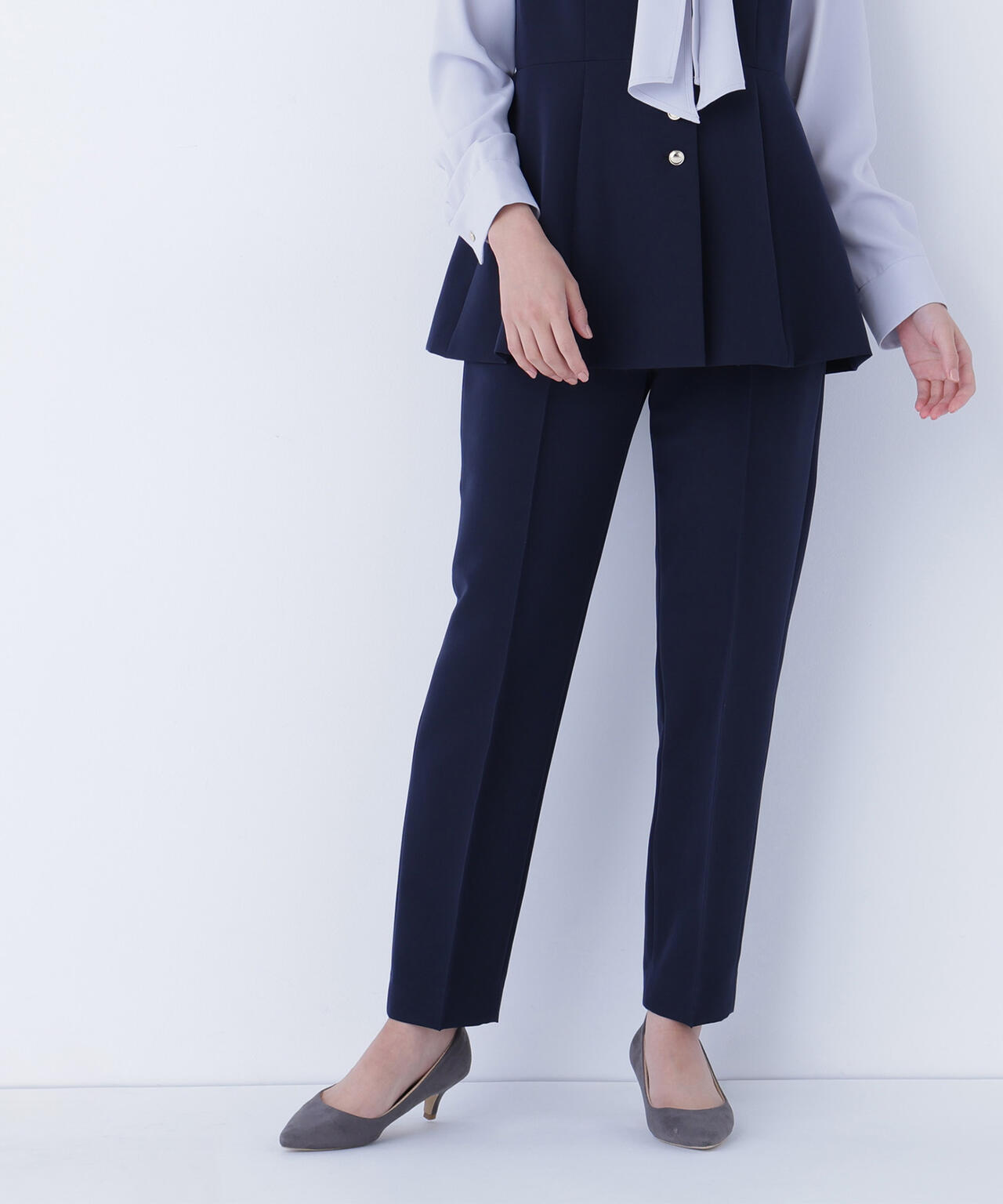 フロントボタンペプラムジレ SETUP テーパードパンツ