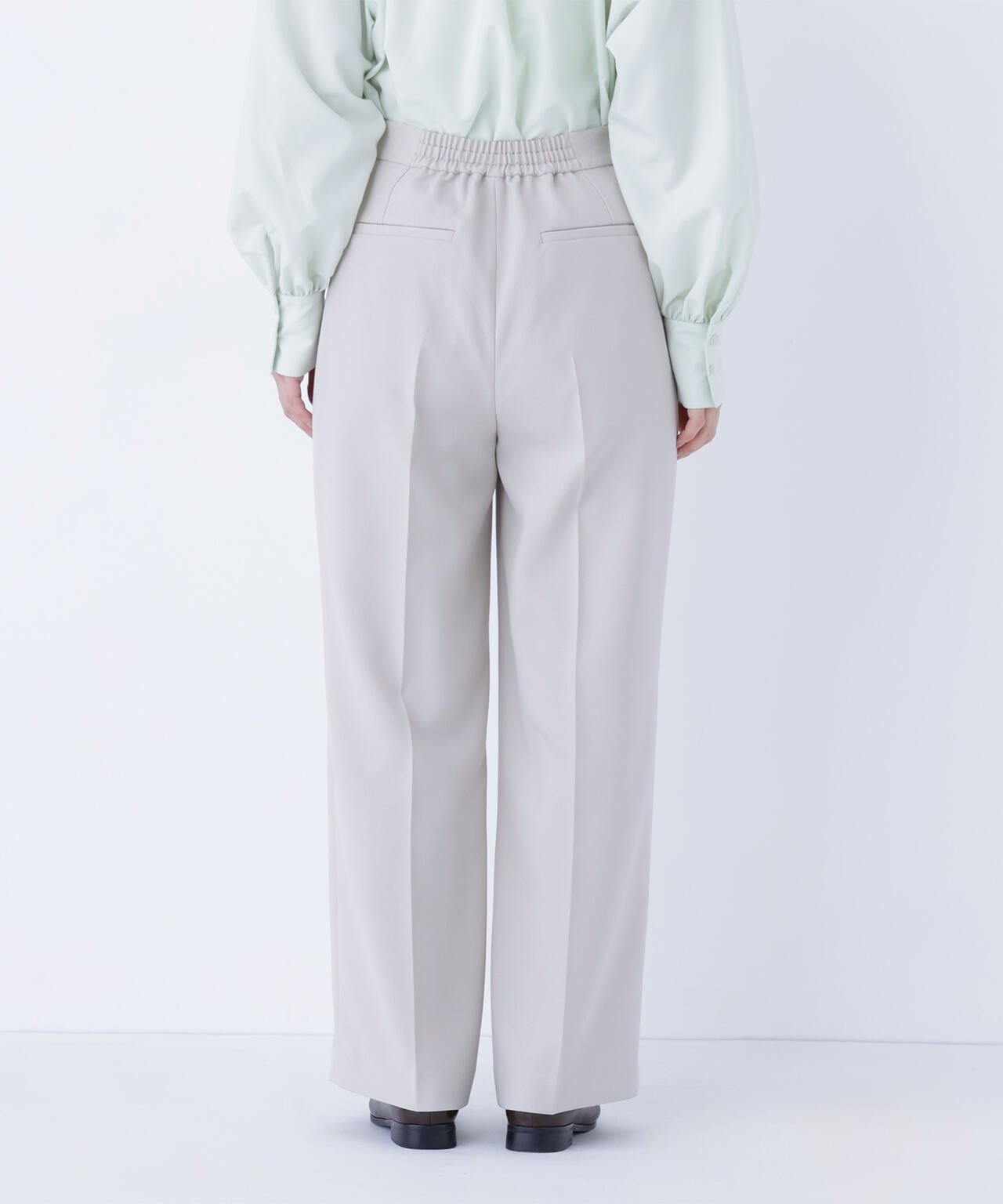 ゴールドボタンワイドパンツ