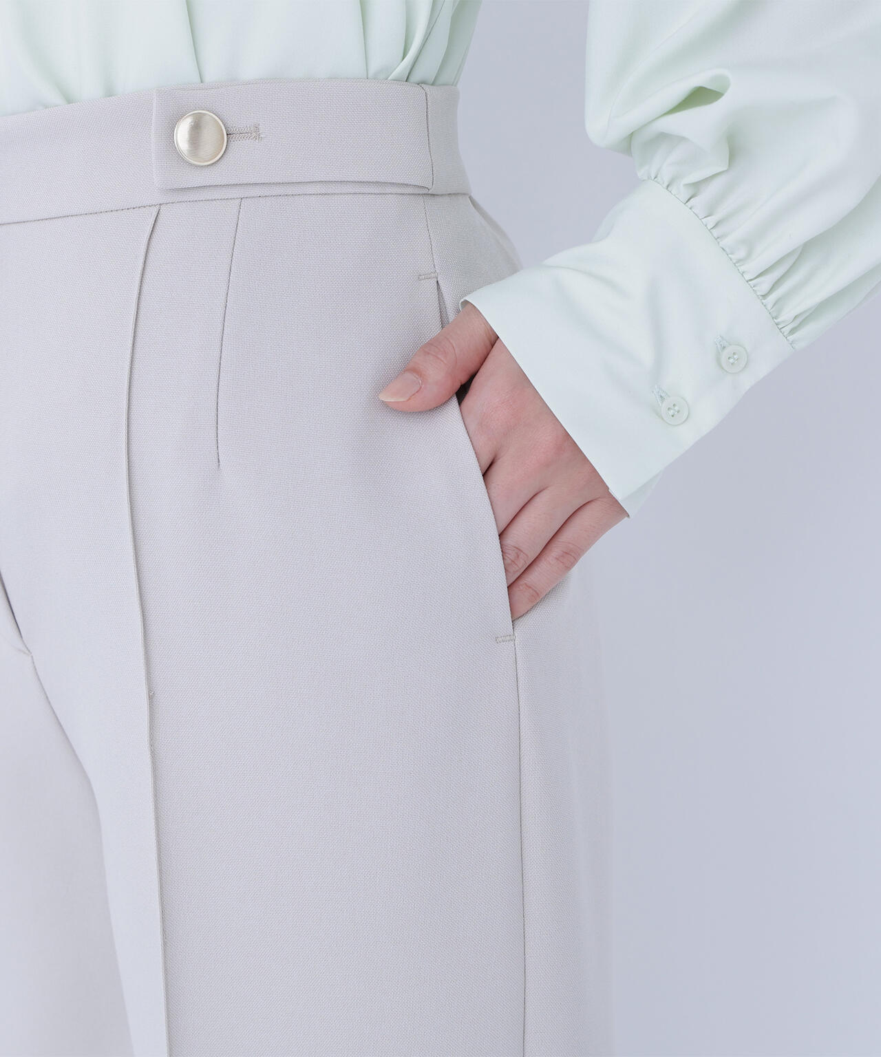 ゴールドボタンワイドパンツ