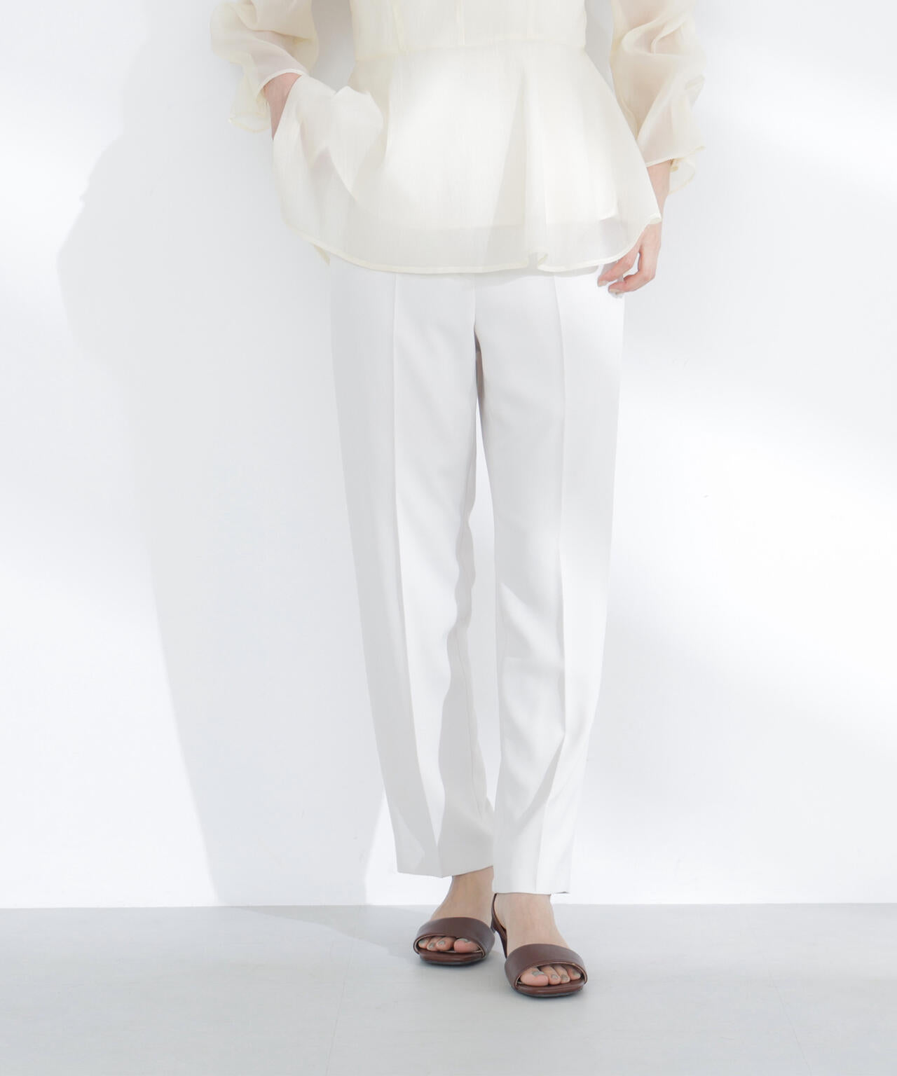 カラーテーパードパンツ