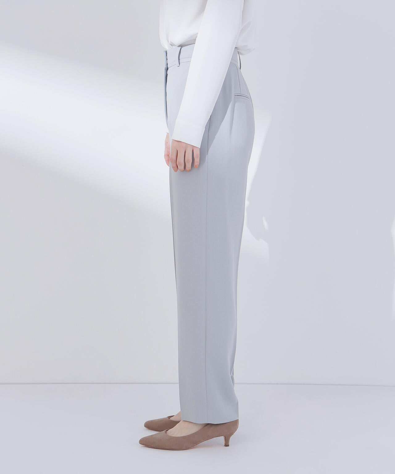 カラーテーパードパンツ