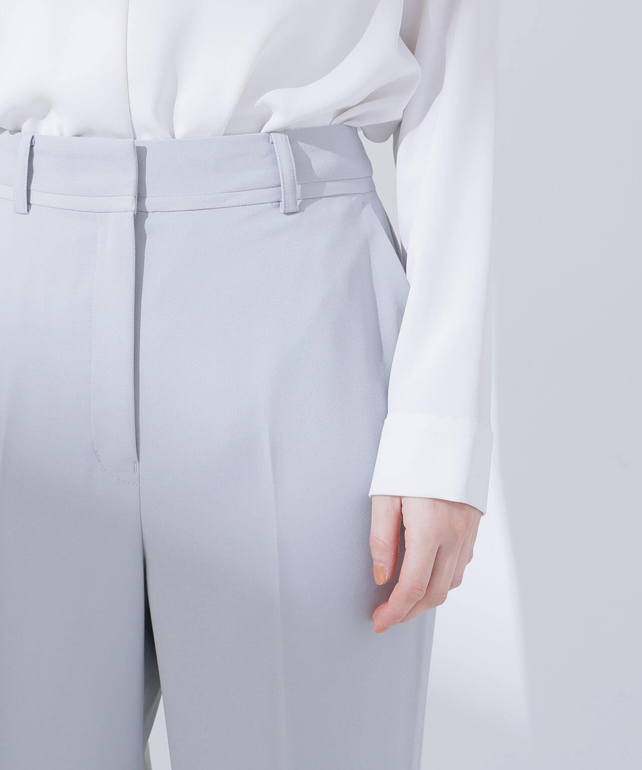 カラーテーパードパンツ