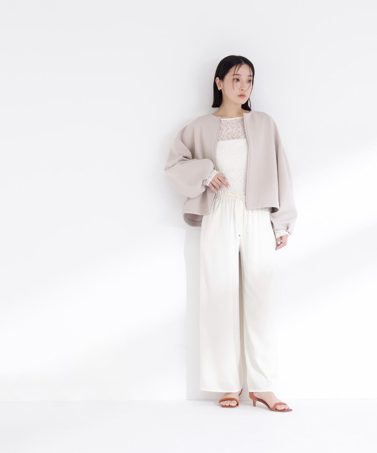 サテンイージーパンツ