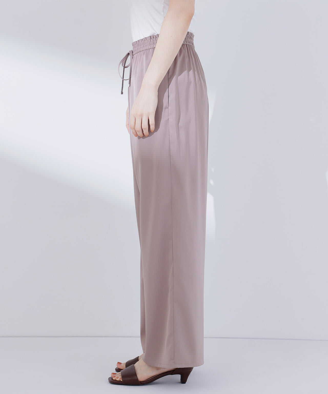 サテンイージーパンツ