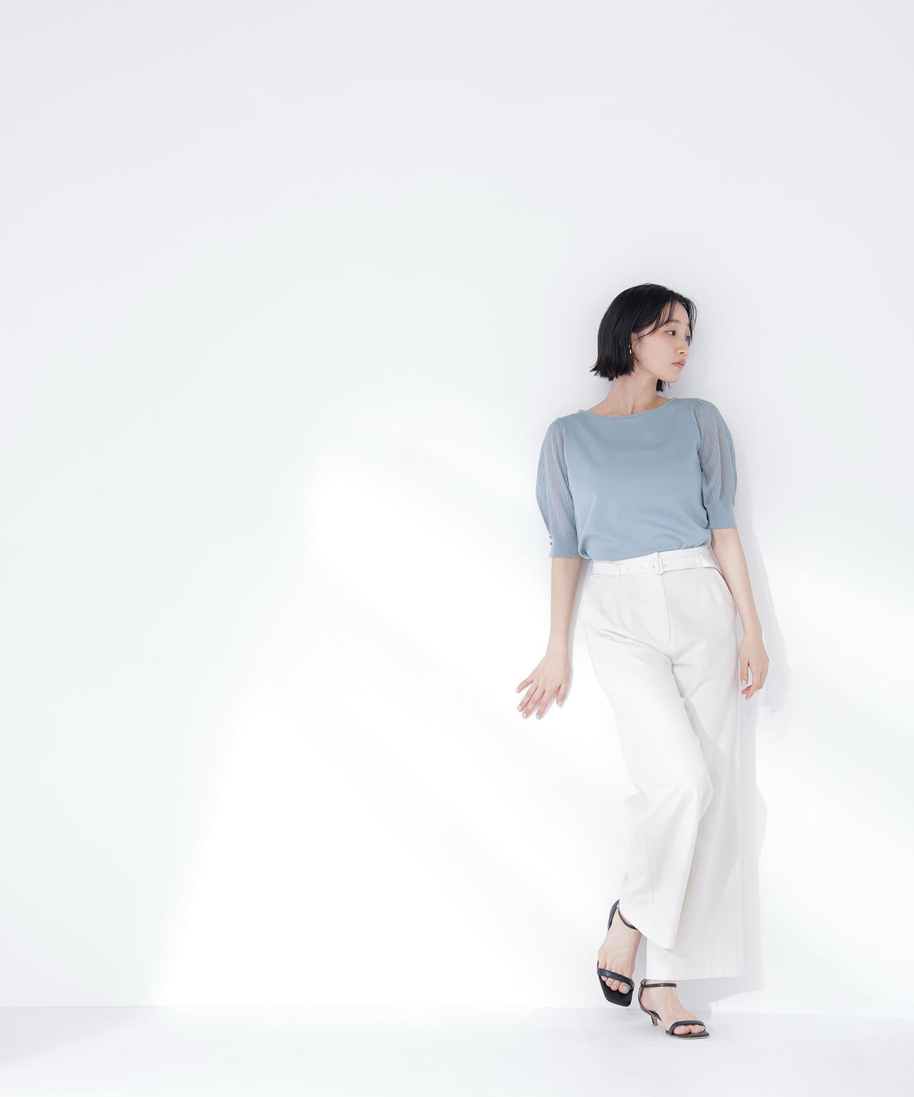 身長165　B:80 W:59 / H:85 / S:23.5 着用サイズ：M