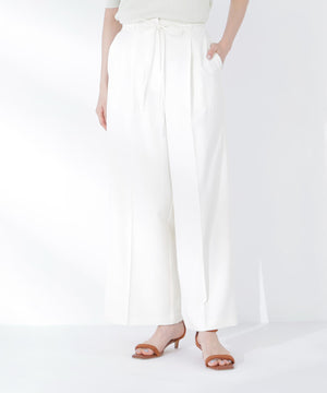 身長165　B:80 W:59 / H:85 / S:23.5 着用サイズ：M