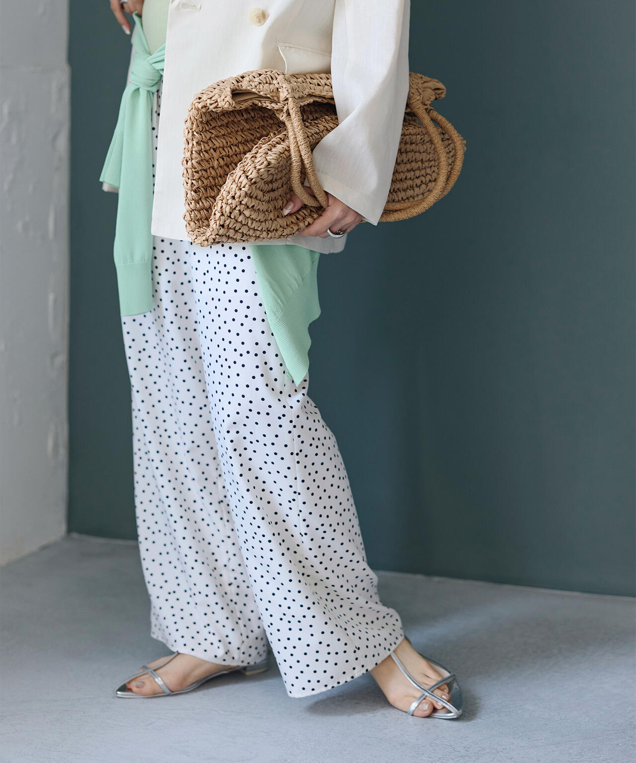 160cm 着用サイズ：FR