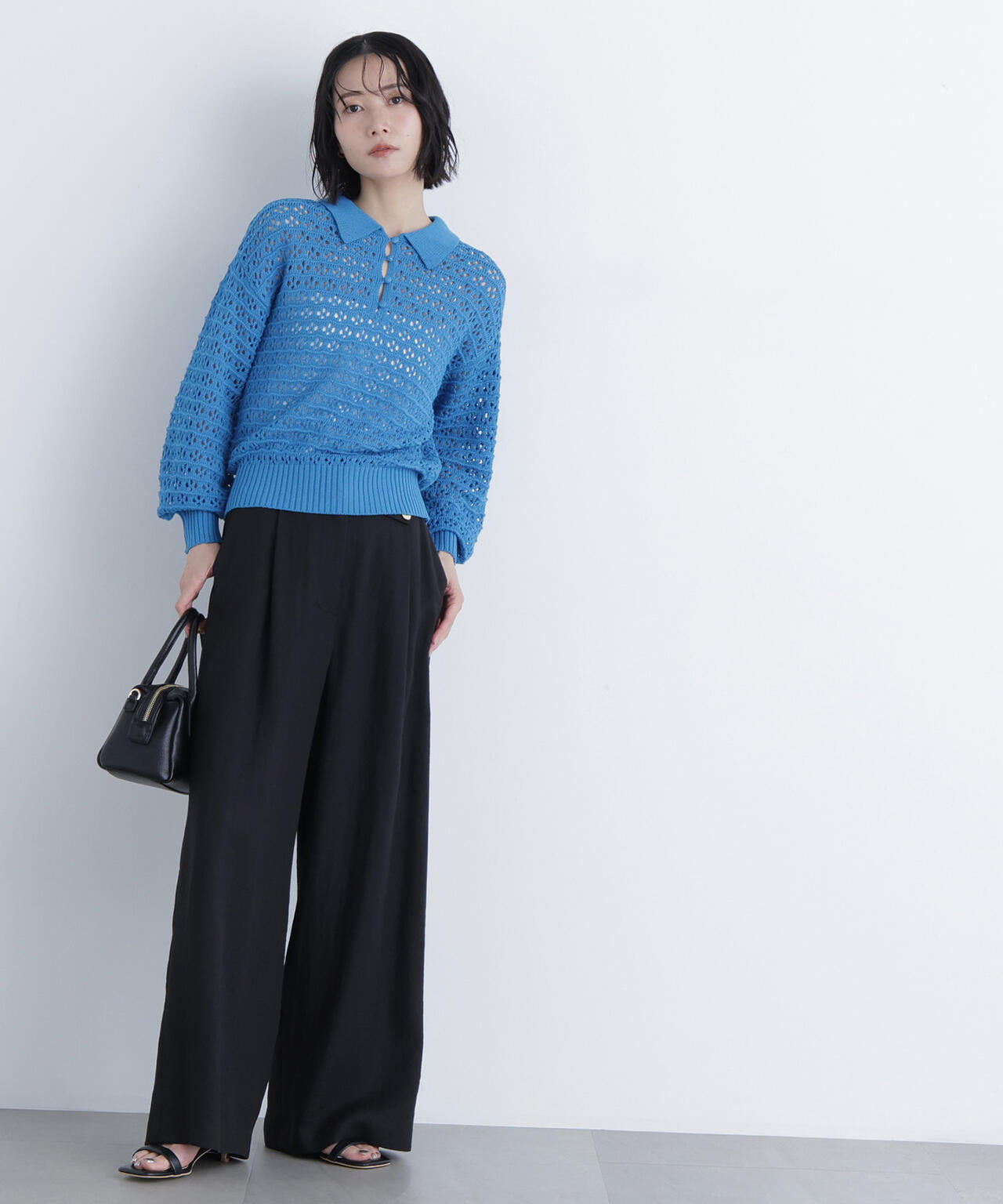 シンチバックワイドパンツ