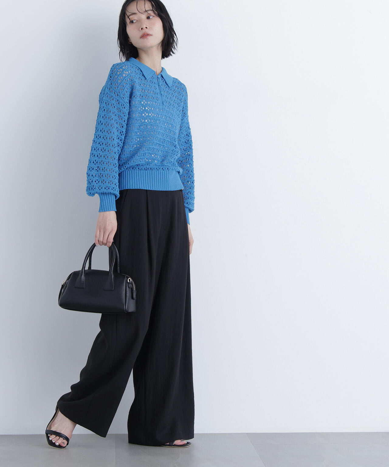 シンチバックワイドパンツ