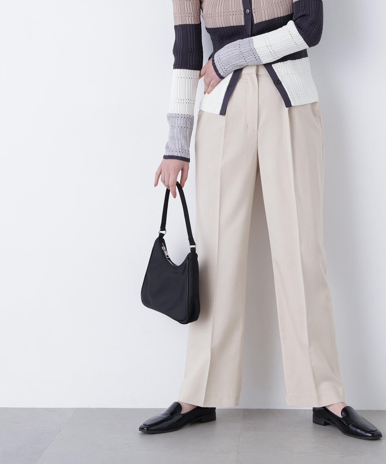 ストレッチタックパンツ