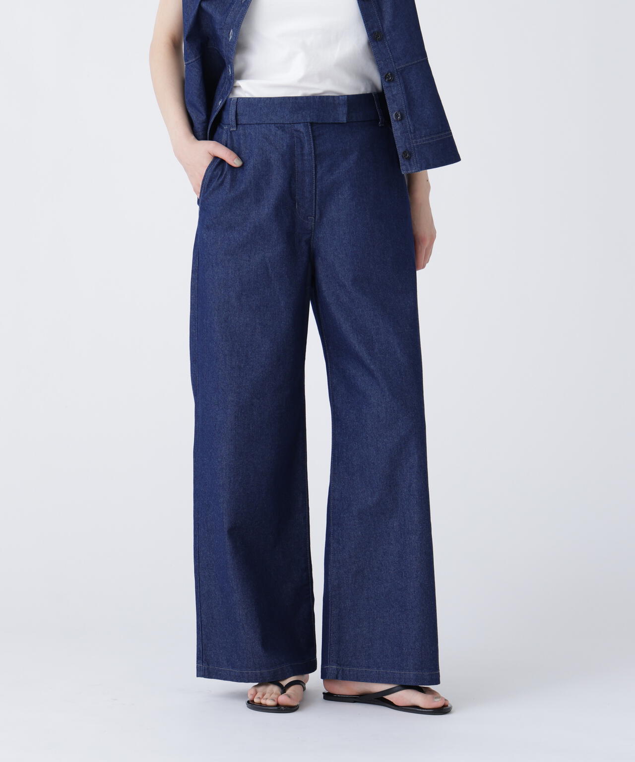 168cm B81cm W60cm H89cm 着用サイズ：M