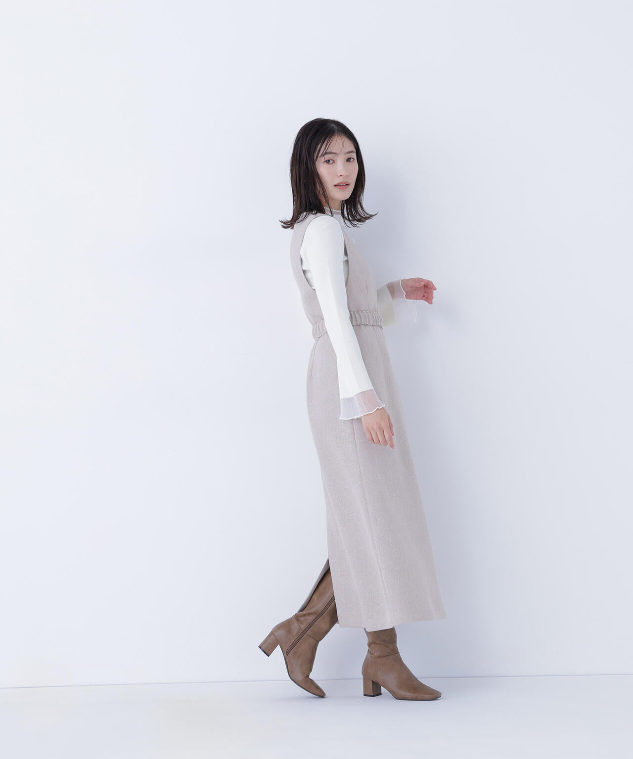 ベルト付Vネックジャンスカ