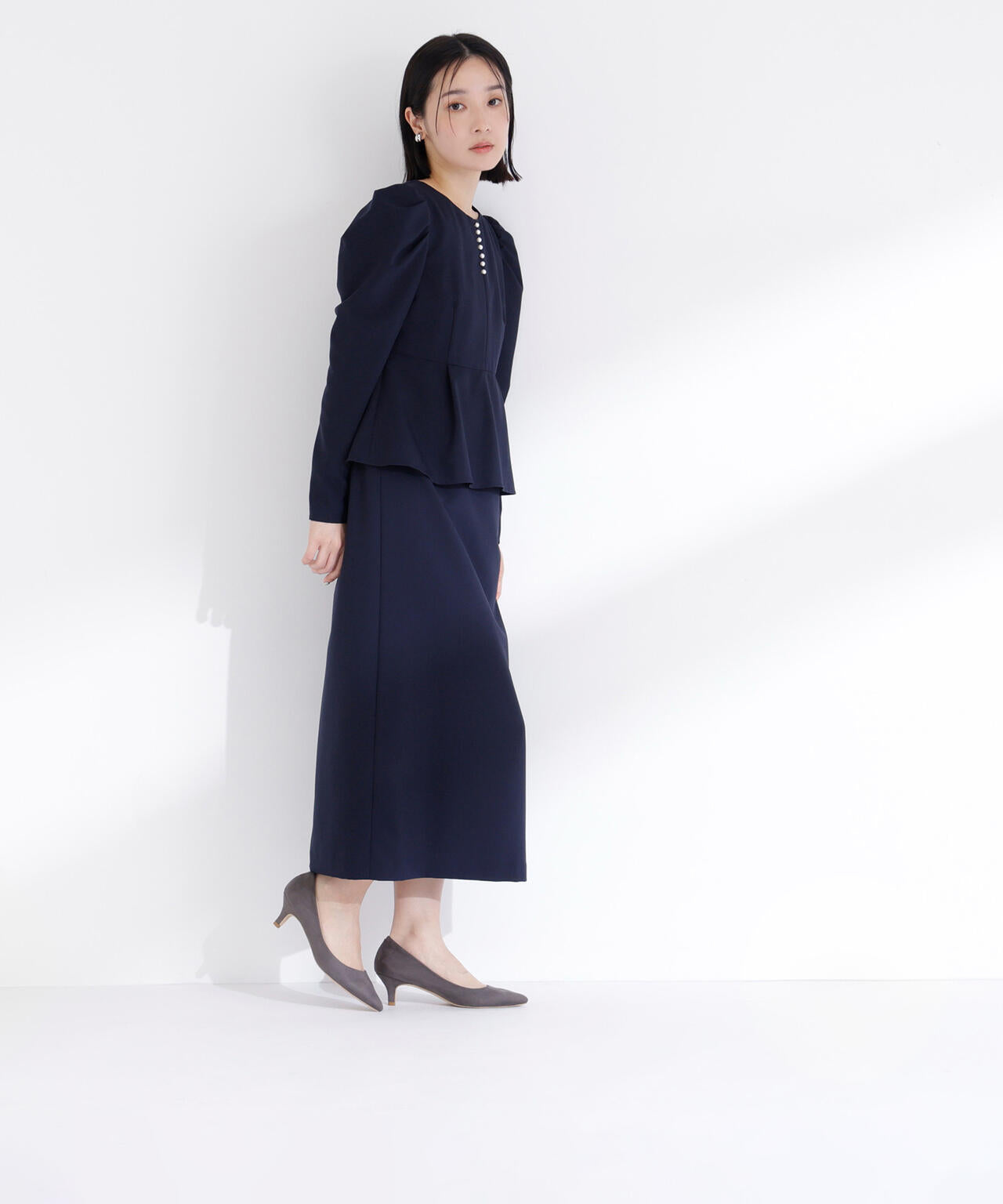 ラインパールペプラムワンピース