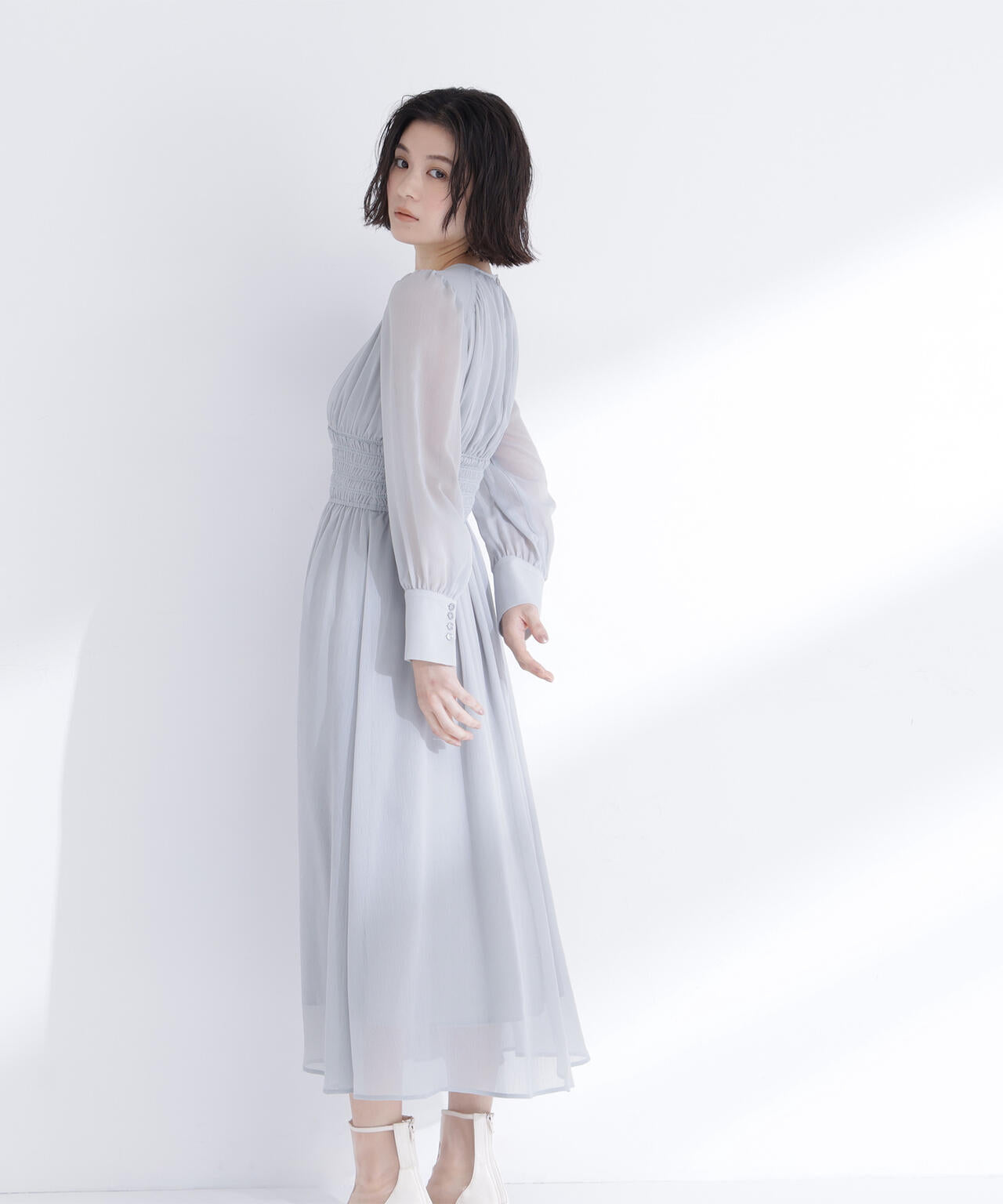 楊柳シャーリングワンピース