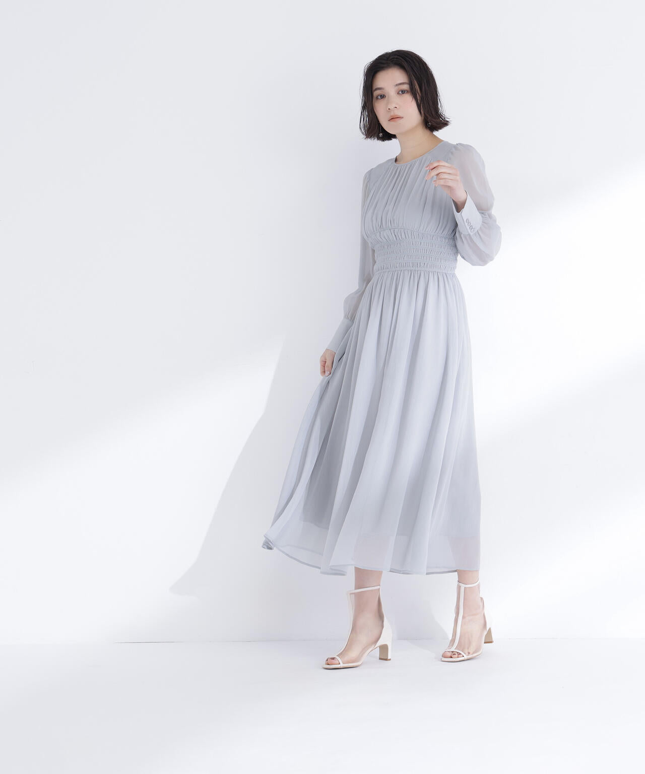 楊柳シャーリングワンピース