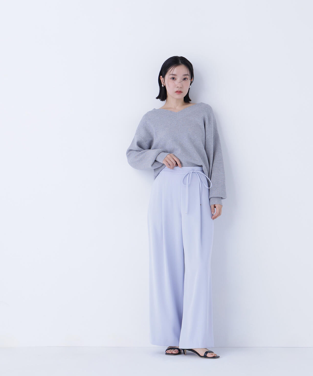 Vネックフォルムニットセットアップ | NATURAL BEAUTY BASIC