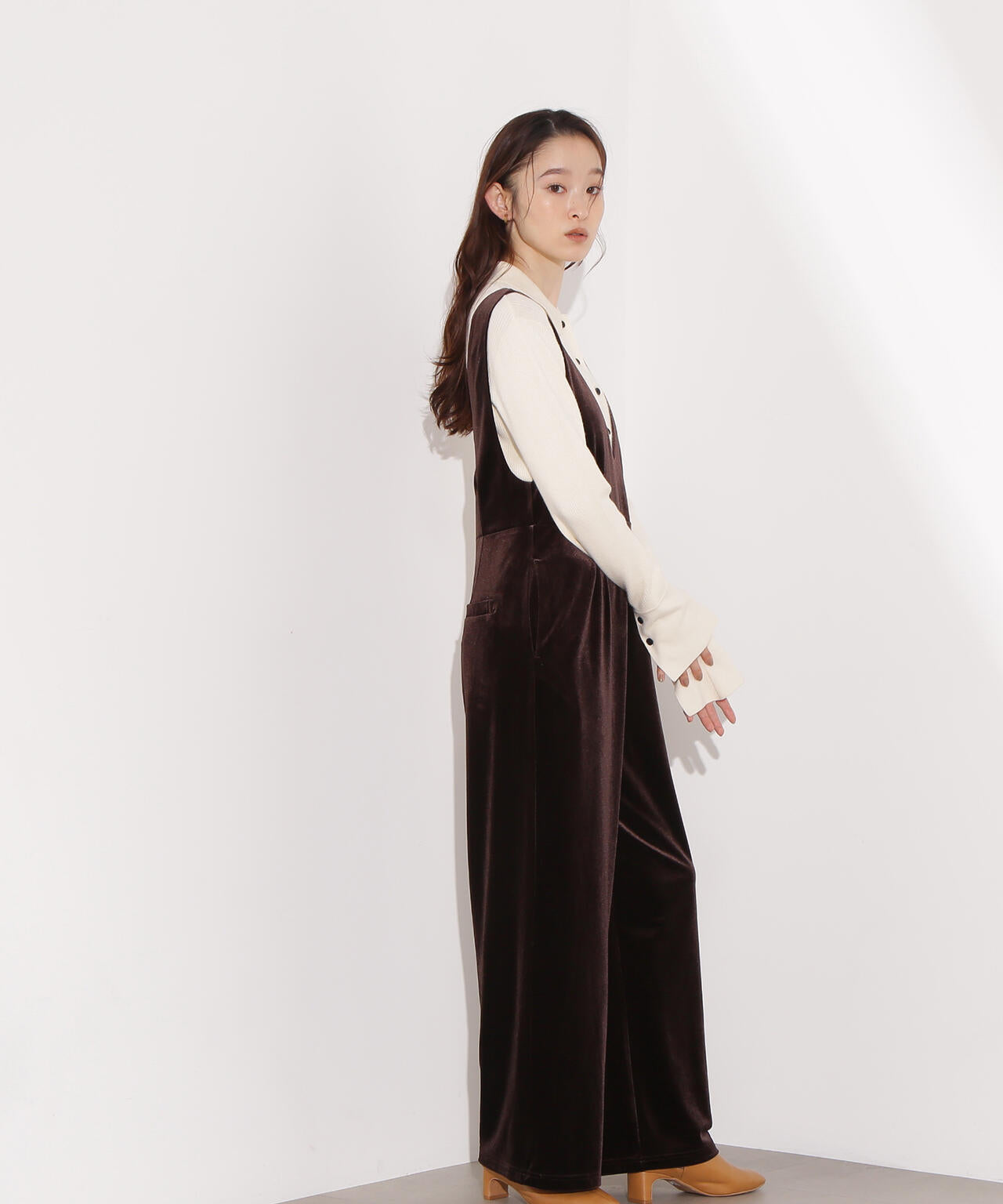 Vネックベロアサロペット | N. Natural Beauty Basic*（エヌ