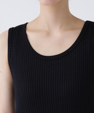 168cm B81cm W60cm H89cm 着用サイズ：M