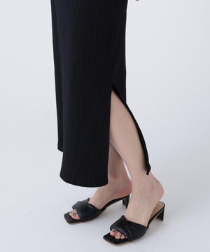 168cm B81cm W60cm H89cm 着用サイズ：M