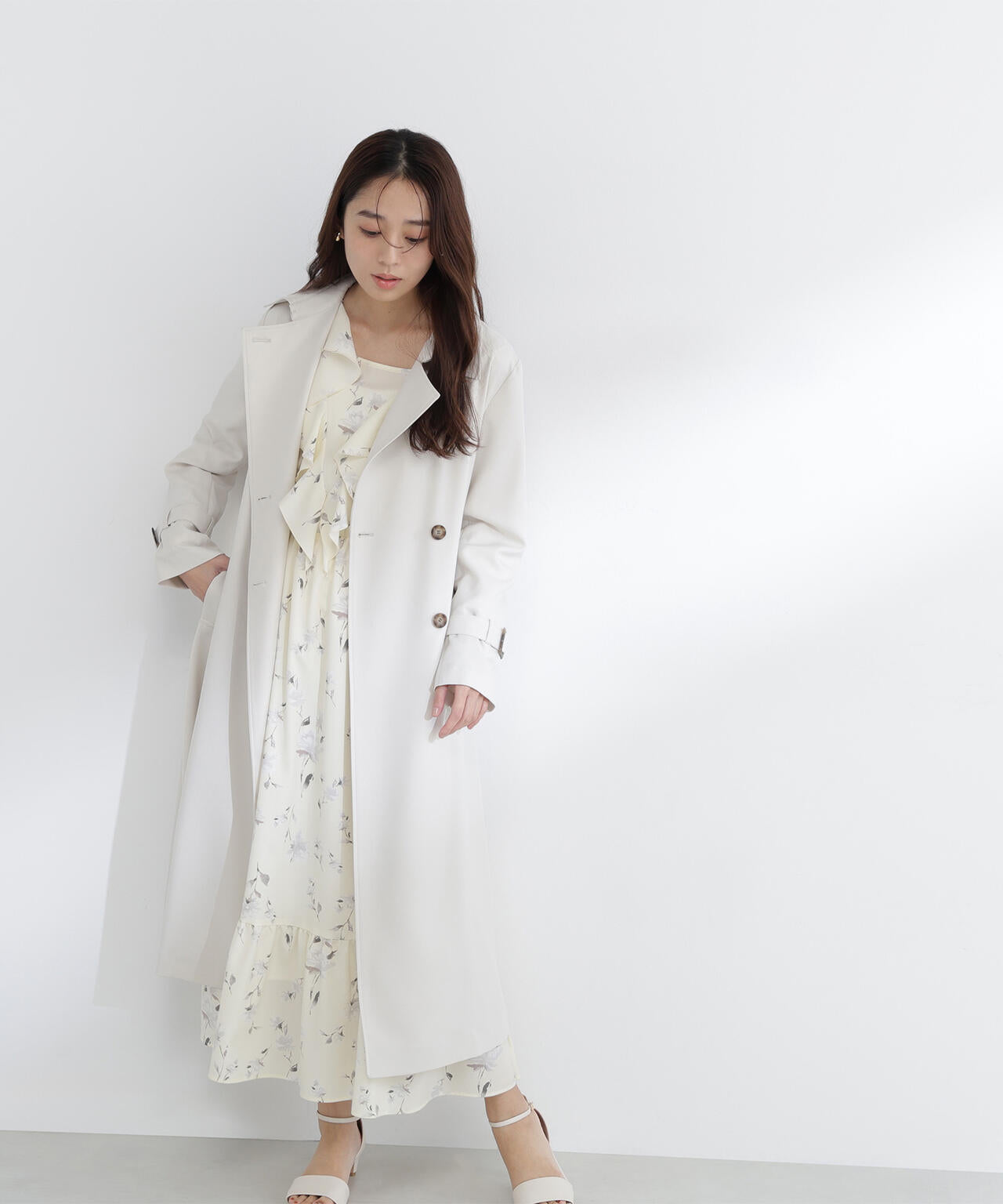 美品　23区 中村アンさん着用ハイツイストコットンツイル トレンチコート　44 中村アンさん着用】 23区ハイツイストコットンツイルトレンチコート M