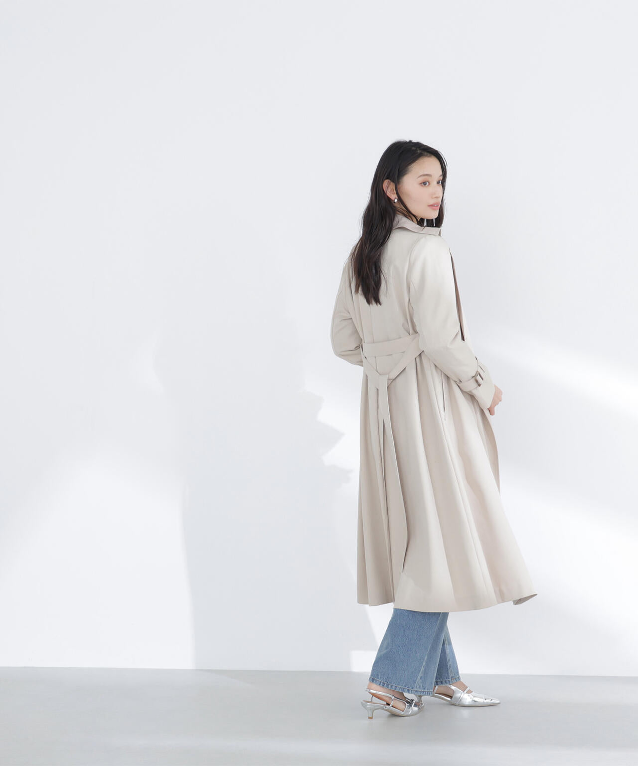 パウダーツイルトレンチコート