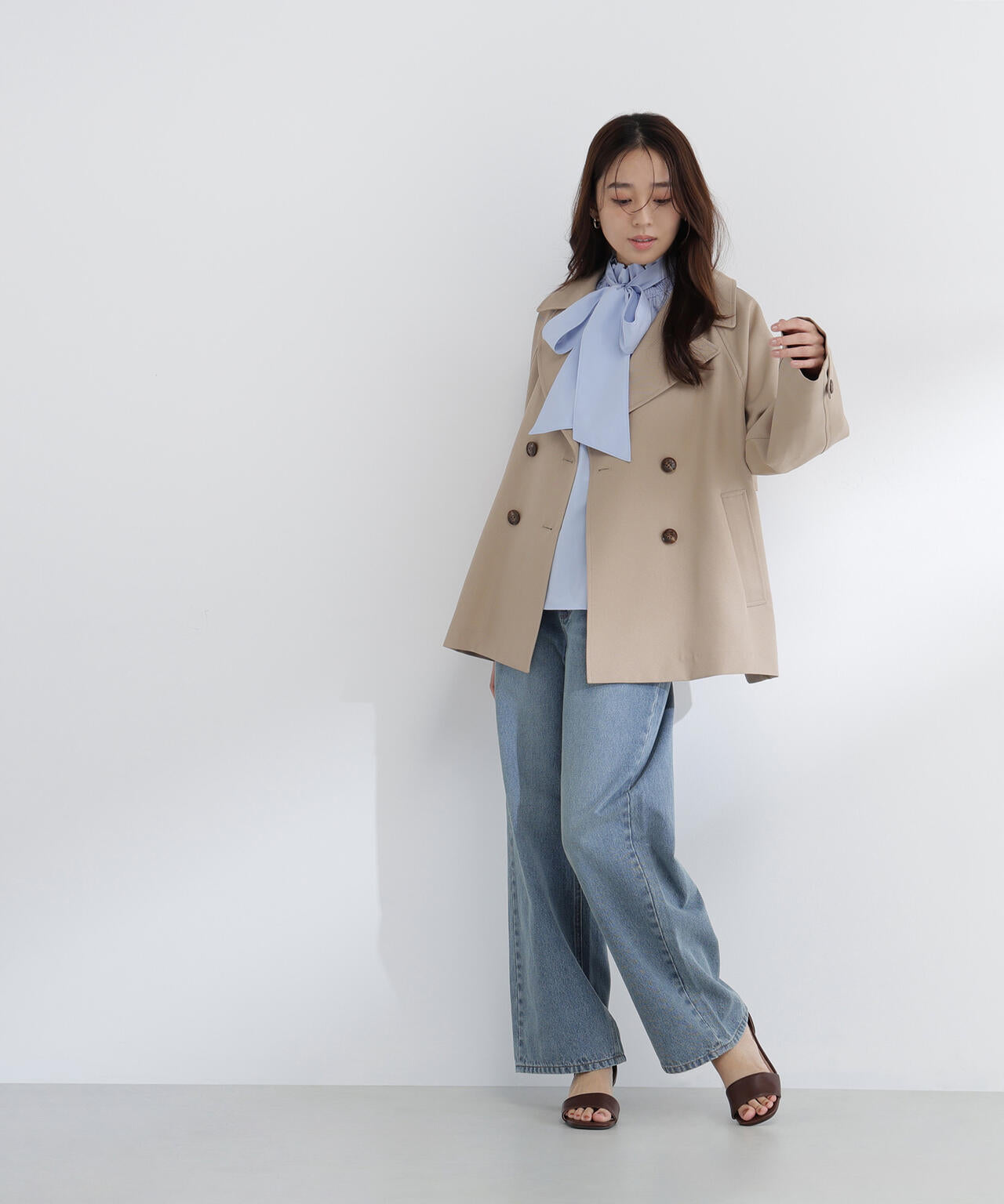 ハーフトレンチコート