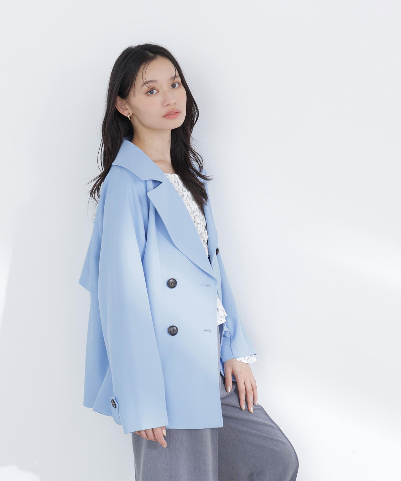 ハーフトレンチコート