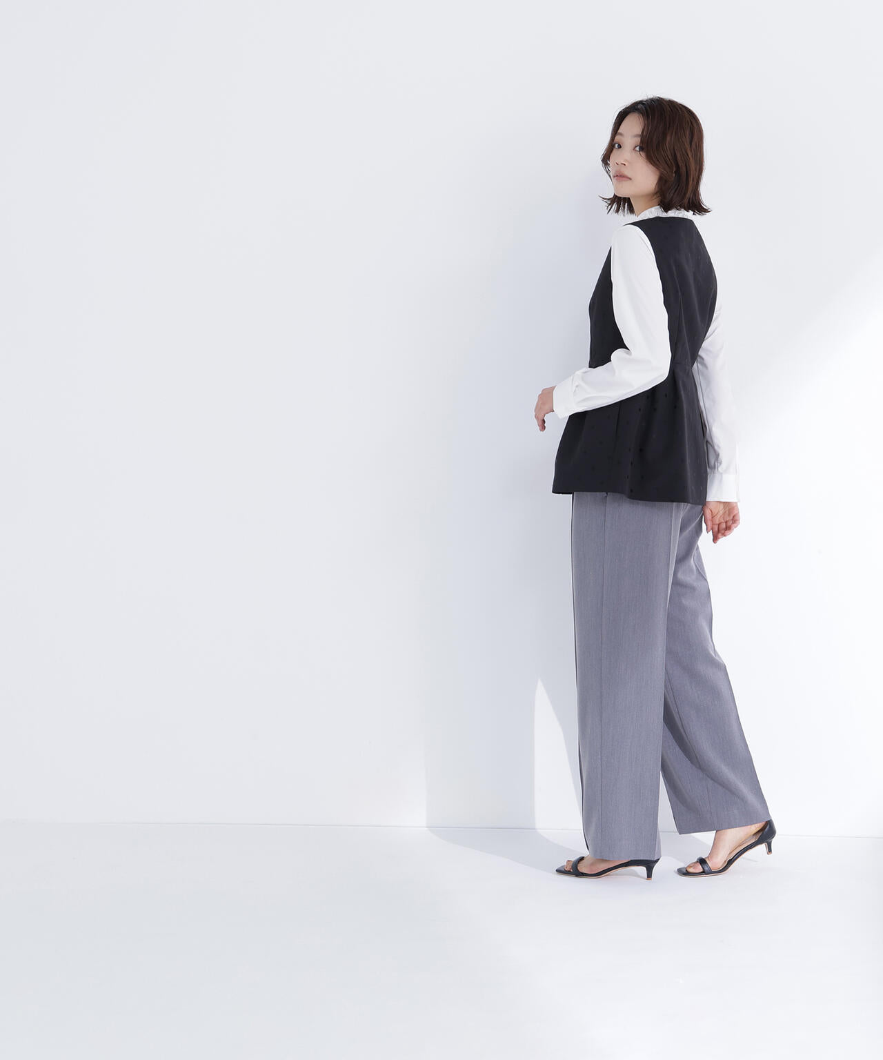 ドットペプラムジレ