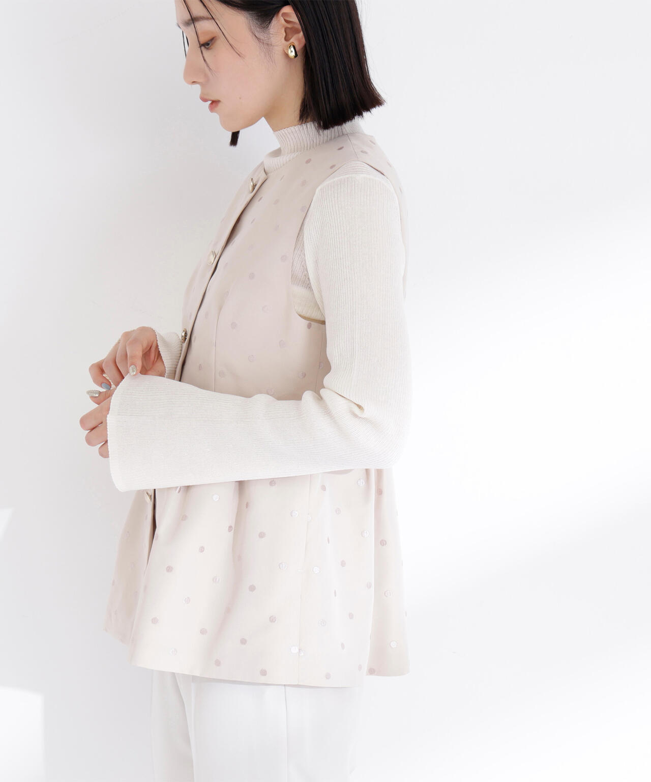 ドットペプラムジレ