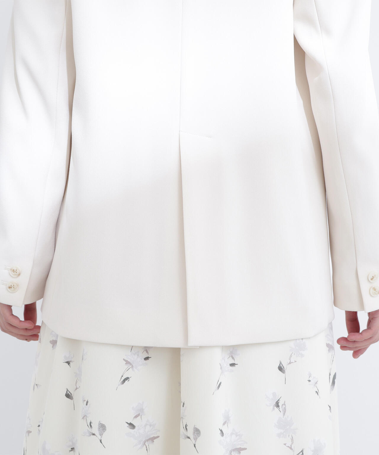 スプリングカラージャケット