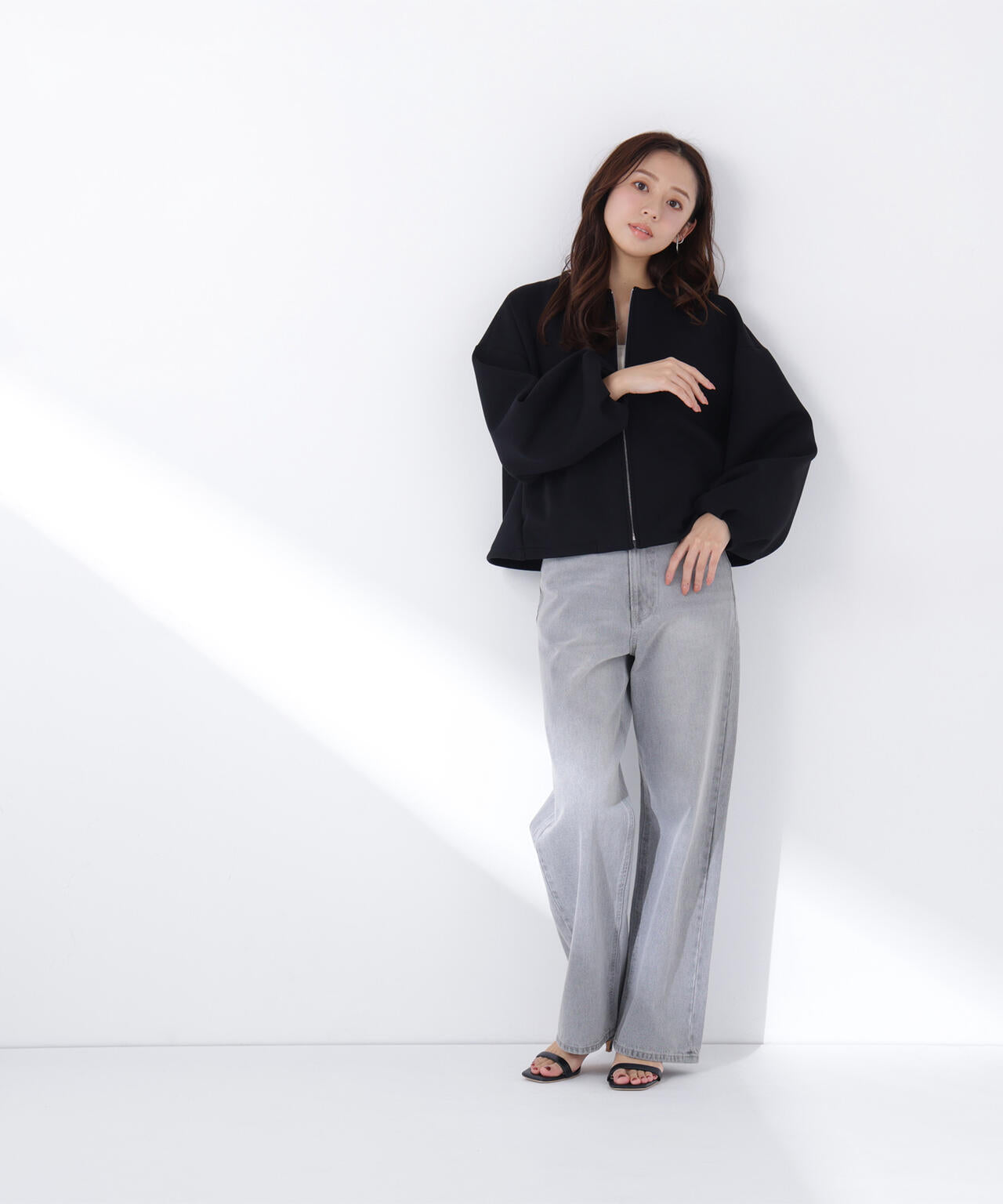 ノーカラーダンボールブルゾン | NATURAL BEAUTY BASIC（ナチュラル