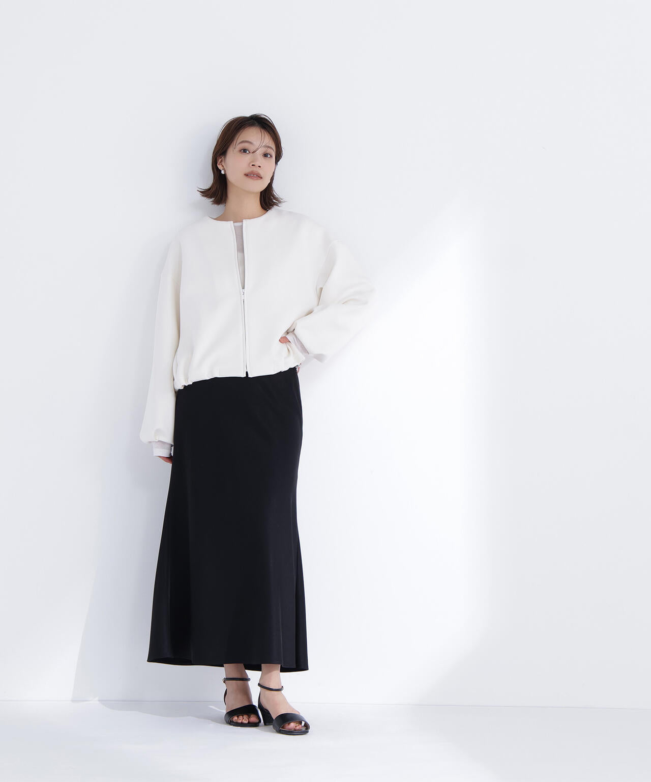ノーカラーダンボールブルゾン | NATURAL BEAUTY BASIC（ナチュラル