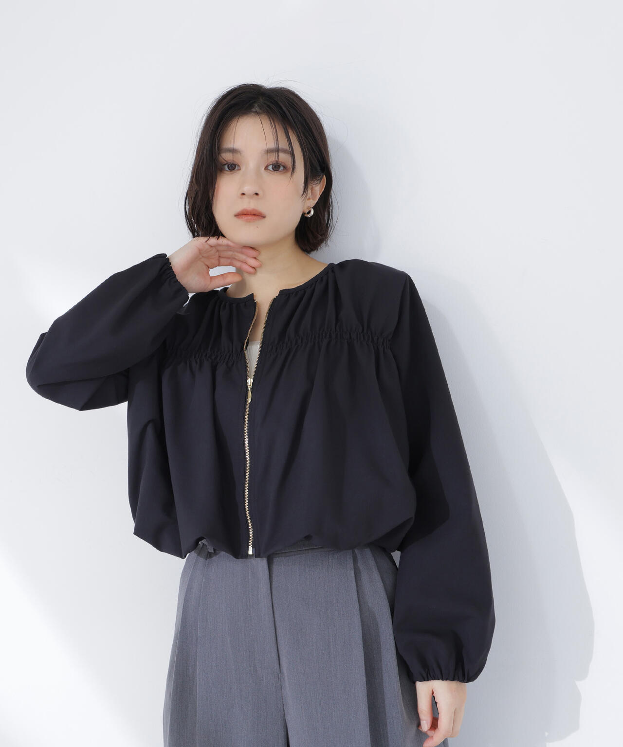 m , i , d , ❤︎ シャーリングヘムシアーブルゾン MEDE19F オーガンジー刺繍シアーブルゾン〈ブラック×オフホワイト