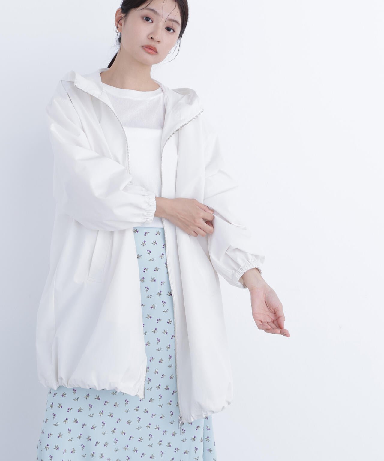 ナチュラルビューティーベーシック ホワイト フード付きジャケット♡新品 ミドルフーディーブルゾン | N. Natural Beauty Basic*（エヌ